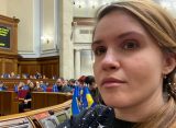 Депутат Рады Безуглая призывает Сырского уйти с поста ради «победы армии»