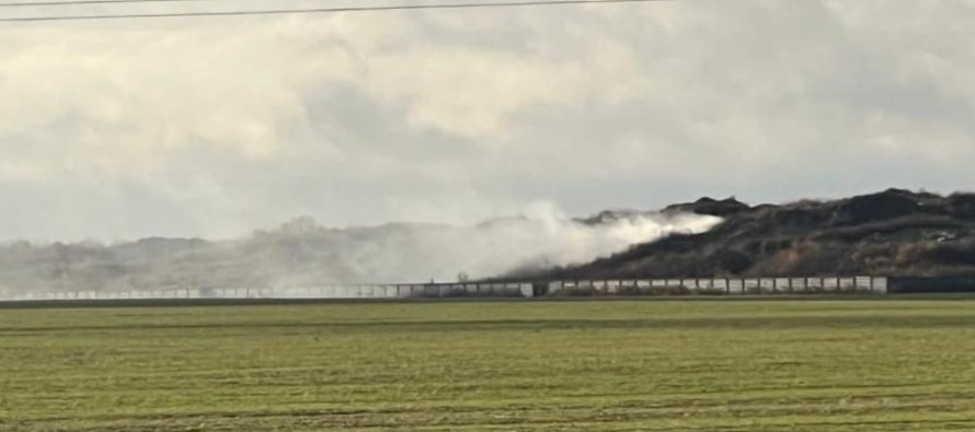 В Рыбновском районе возник пожар на закрытом полигоне ТБО