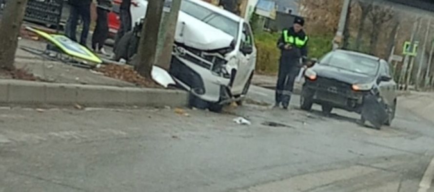 В центре Рязани произошло серьёзное ДТП с двумя легковушками