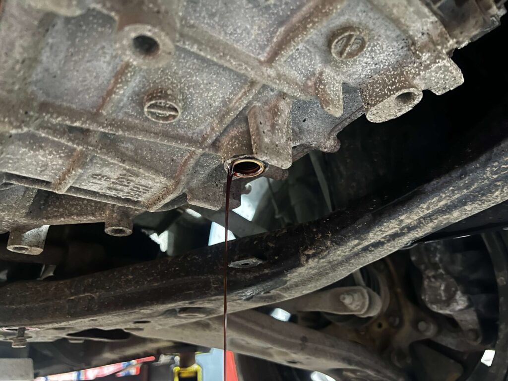 Аппаратная замена масла в автомобиле — технология и преимущества профессионального обслуживания