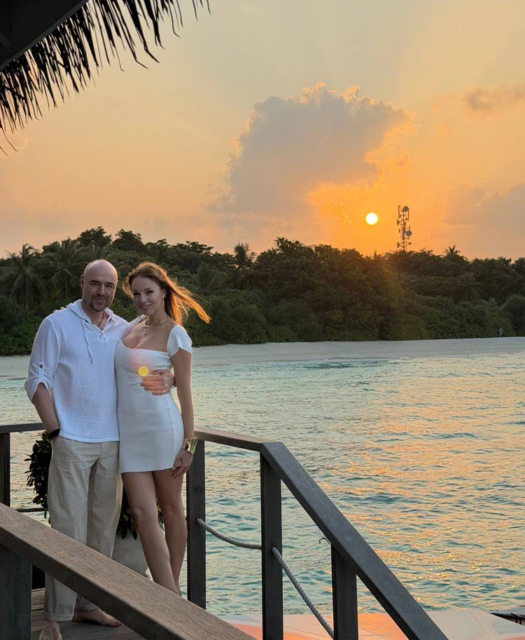 Полина Диброва снялась с Романом Товстиком на Мальдивах и поделилась кадрами отдыха