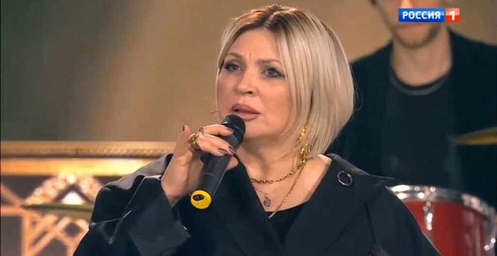 Андрей Малахов расплакался, увидев, через что прошла солистка «Город 312»