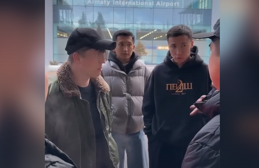 Щербаков прилетел в Казахстан вслед за Сабуровым, его сняли в аэропорту