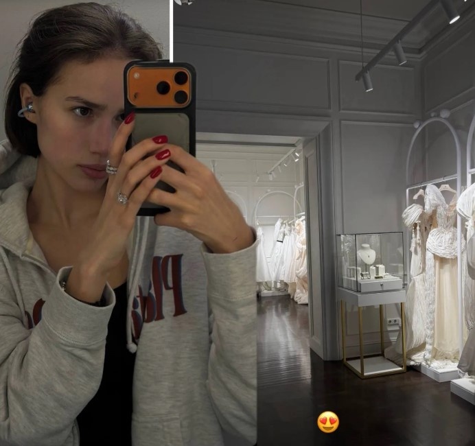 Фигуристка Загитова снялась в свадебном салоне на фоне нарядов