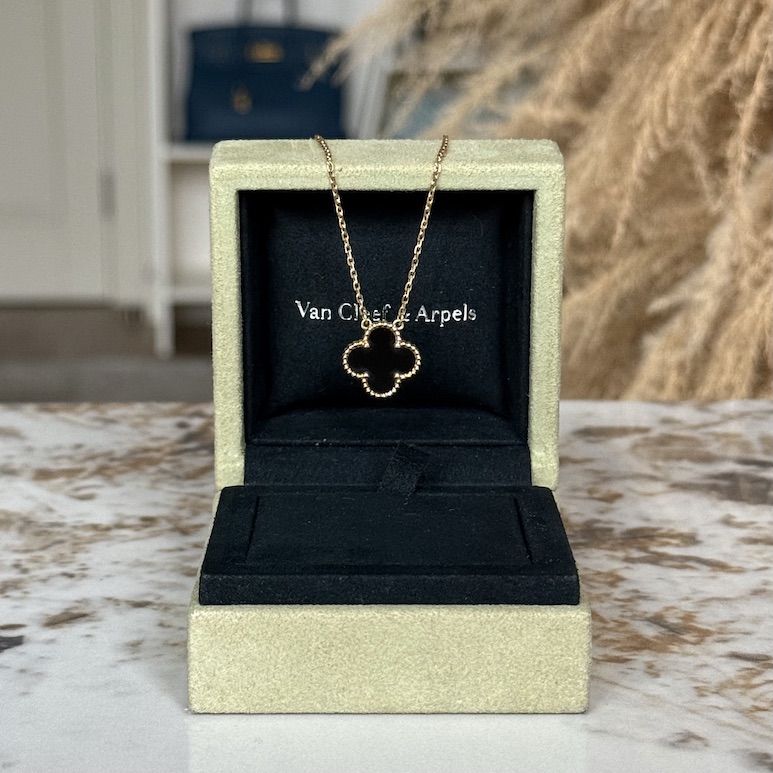 Почему украшения Van Cleef & Arpels сохраняют ценность на вторичном рынке